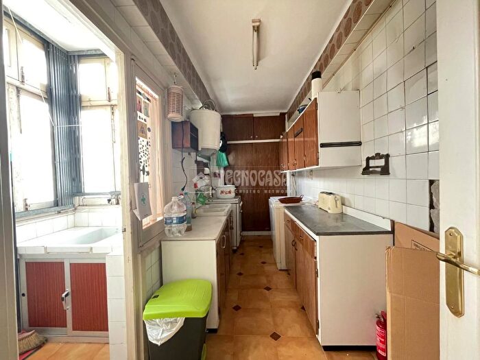 Casas en venta y pisos alquiler - 3