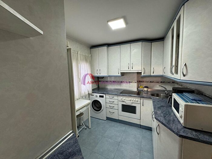 Casas en venta y pisos alquiler - 2