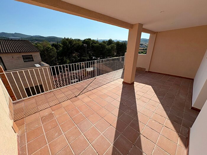 Casa en venta en Sant Martí de Tous, Barcelona de 3 habitaciones