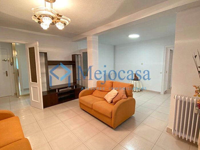 Casas en venta y pisos alquiler - 2