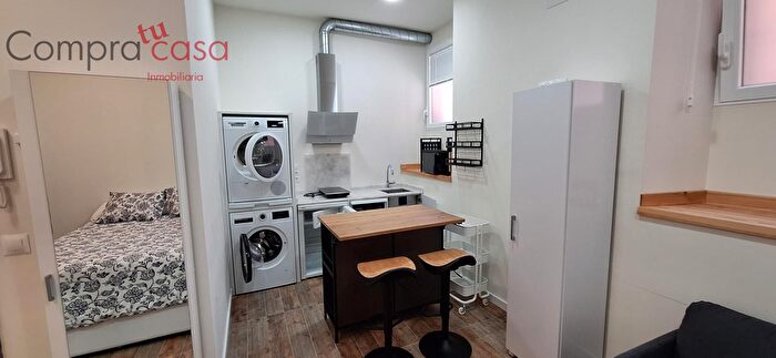 Casas en venta y pisos alquiler - 3