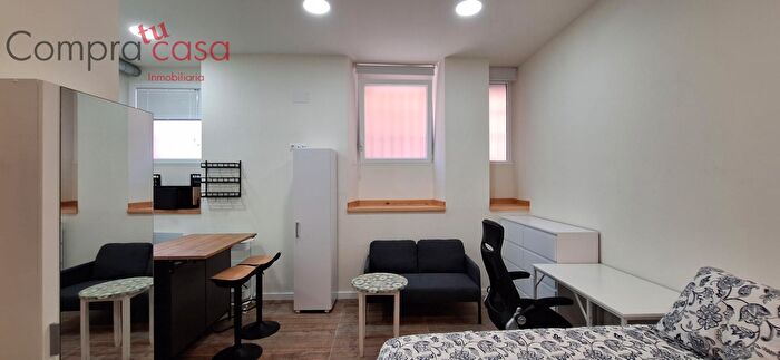 Casas en venta y pisos alquiler - 2