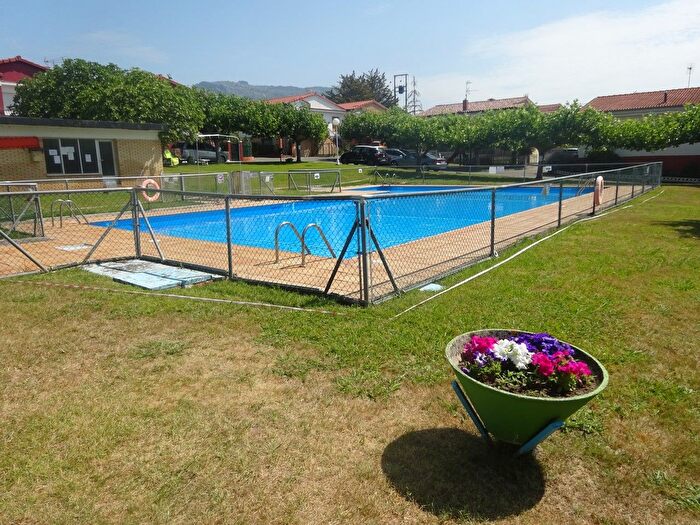 Casas en venta y pisos alquiler - 3