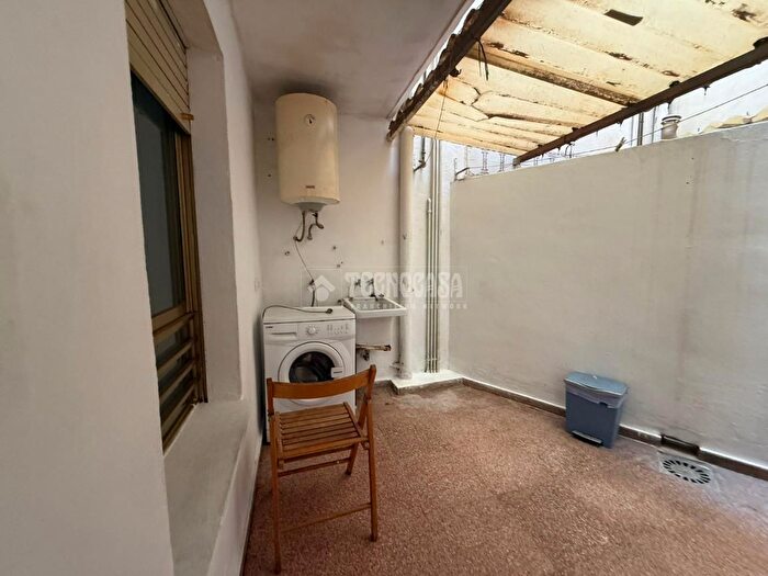 Casas en venta y pisos alquiler - 3
