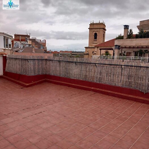 Casas en venta y pisos alquiler - 1