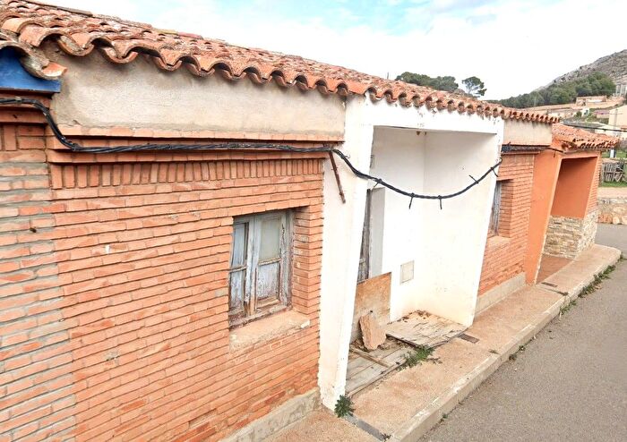 Casas en venta y pisos alquiler - 3