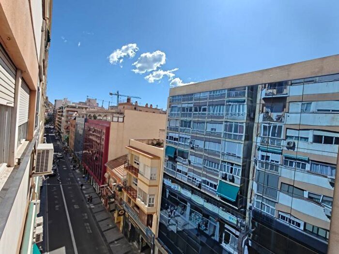 Piso en venta en Comunitat Valenciana, Alicante de 3 habitaciones
