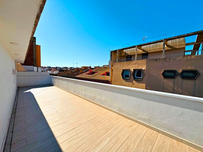 Casas en venta y pisos alquiler - 3