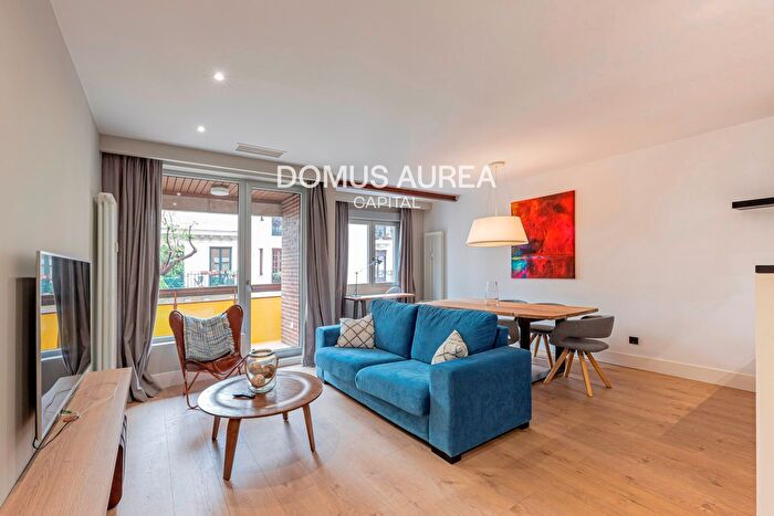 Casas en venta y pisos alquiler - 1