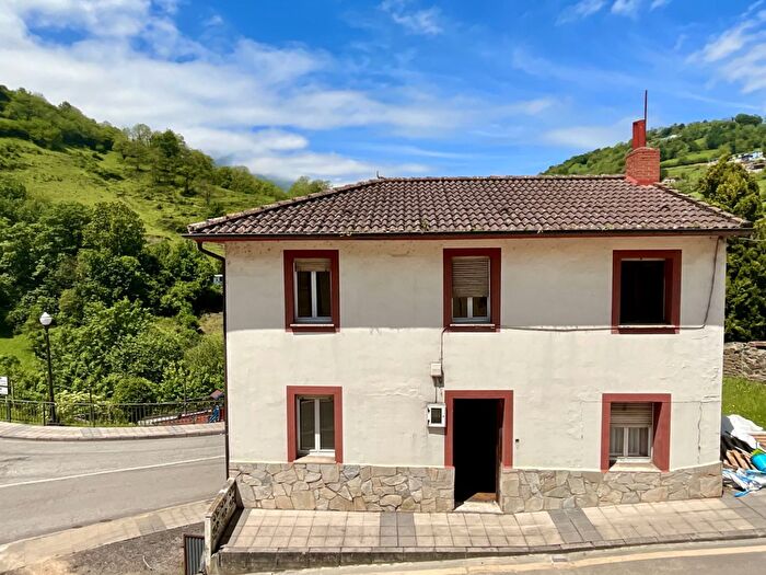 Casas en venta y pisos alquiler - 1