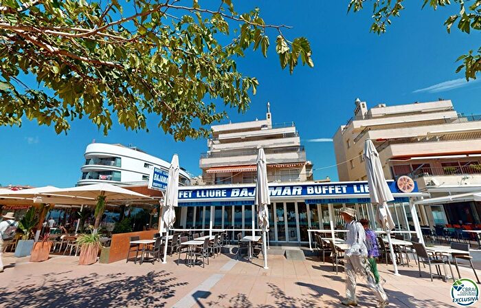 Casa en venta en Salatar, Roses