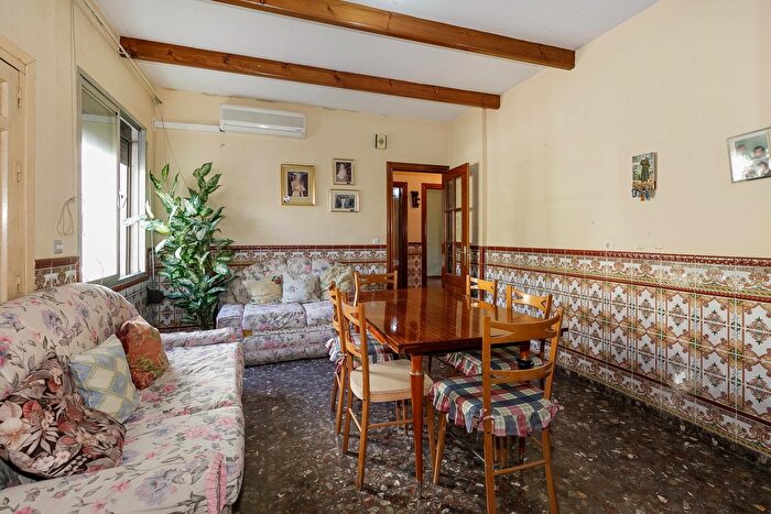 Casas en venta y pisos alquiler - 2