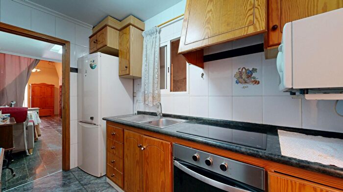 Casas en venta y pisos alquiler - 2