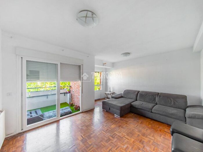 Casas en venta y pisos alquiler - 1