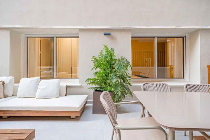 Piso en venta en Comunidad de Madrid, Madrid de 4 habitaciones