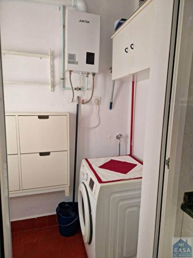 Casas en venta y pisos alquiler - 3