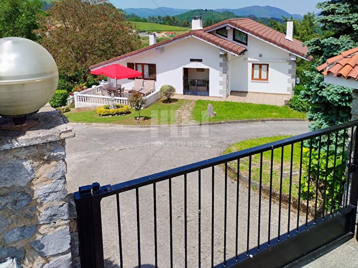 Casas en venta y pisos alquiler - 3