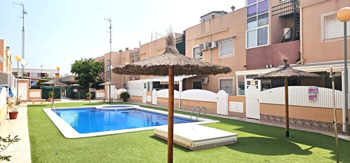 Casas en venta y pisos alquiler - 1