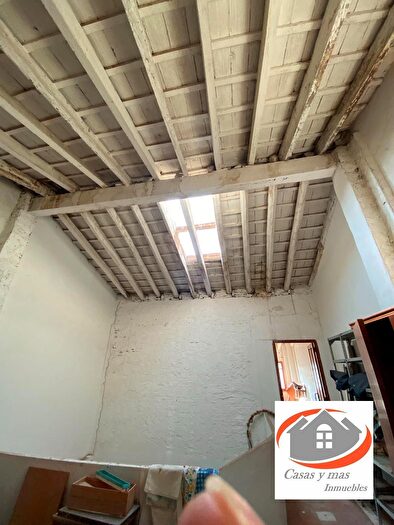 Casas en venta y pisos alquiler - 3