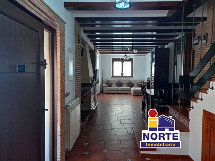 Casas en venta y pisos alquiler - 2