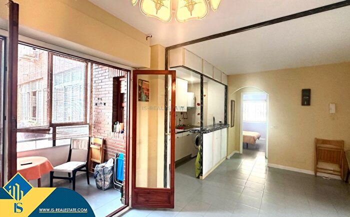 Casas en venta y pisos alquiler - 1