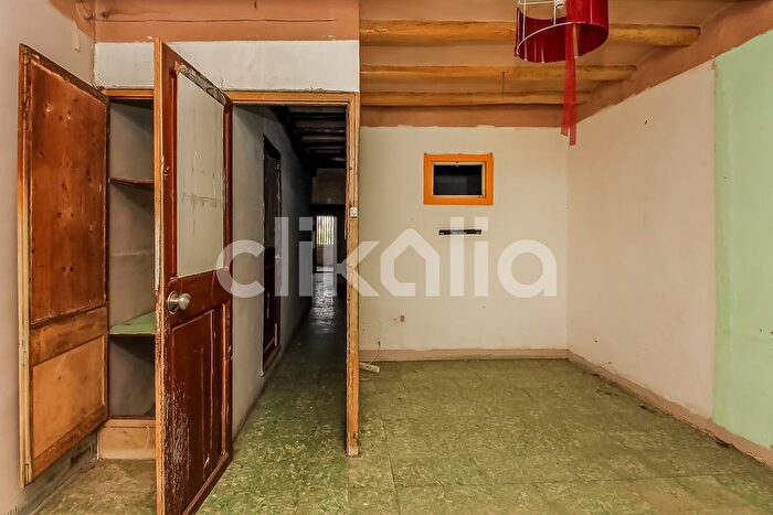 Casas en venta y pisos alquiler - 1