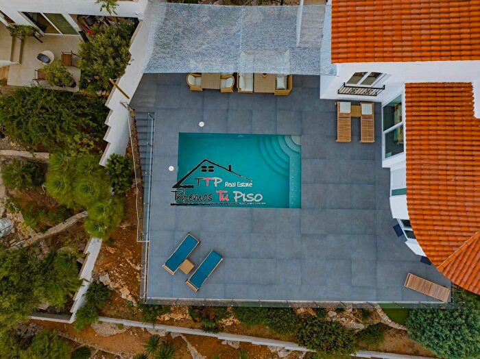 Casas en venta y pisos alquiler - 2