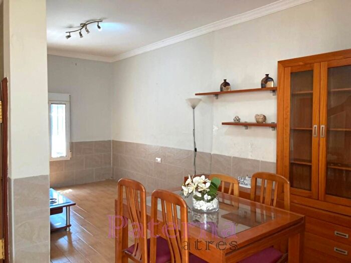 Casas en venta y pisos alquiler - 3