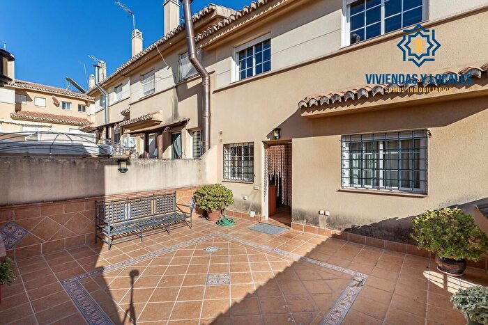 Casas en venta y pisos alquiler - 1