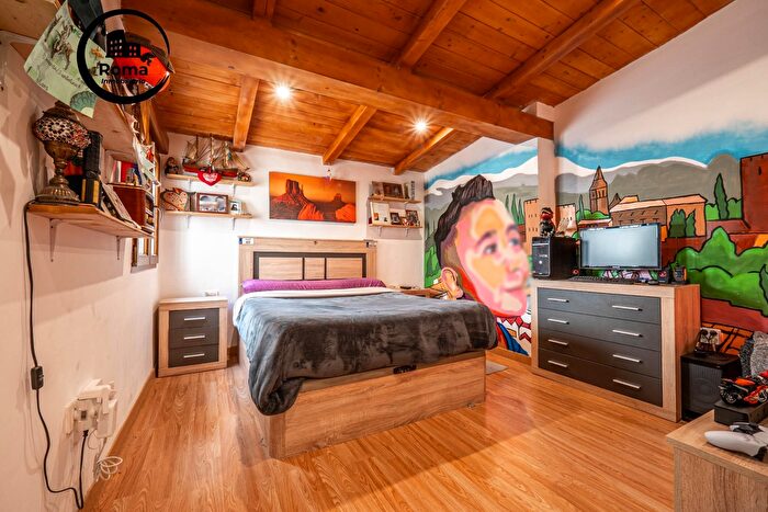 Casa en venta en Ambroz, Vegas del Genil de 4 habitaciones