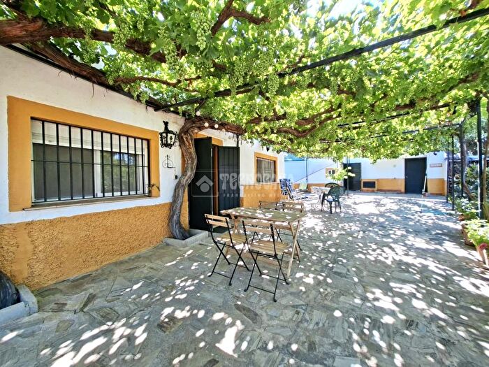 Casa en venta en Guadix, Granada de 3 habitaciones