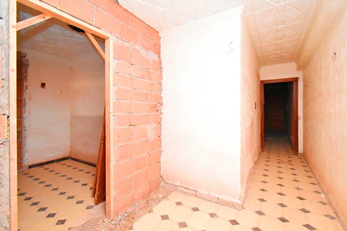 Casas en venta y pisos alquiler - 3