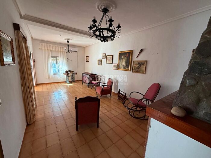 Casas en venta y pisos alquiler - 2