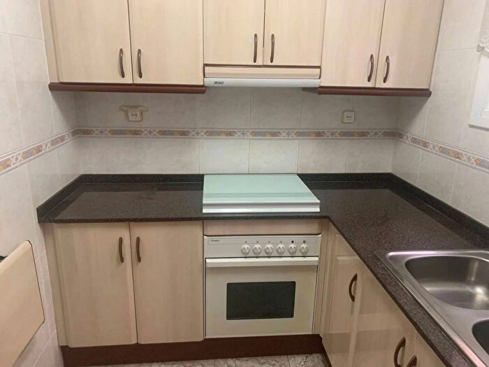 Casas en venta y pisos alquiler - 2