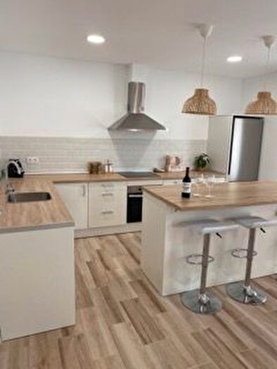 Casas en venta y pisos alquiler - 1