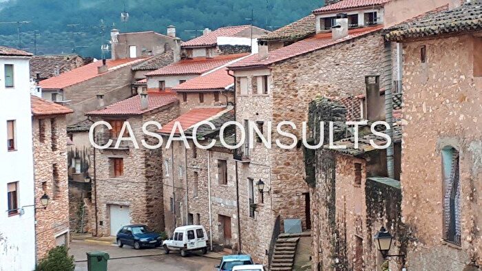 Casa en venta en Atzeneta del Maestrat, Atzeneta del Maestrat de 4 habitaciones
