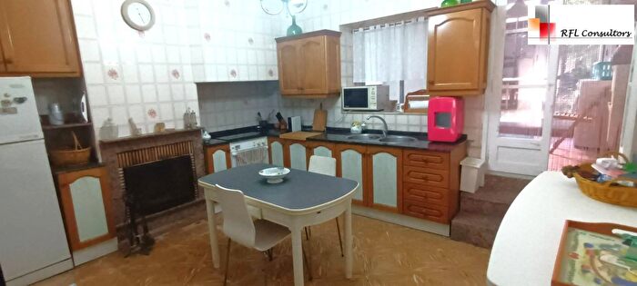 Casas en venta y pisos alquiler - 3