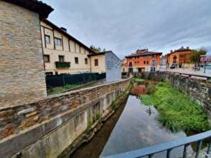 Casas en venta y pisos alquiler - 2