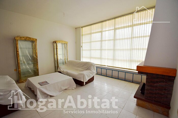 Casas en venta y pisos alquiler - 1