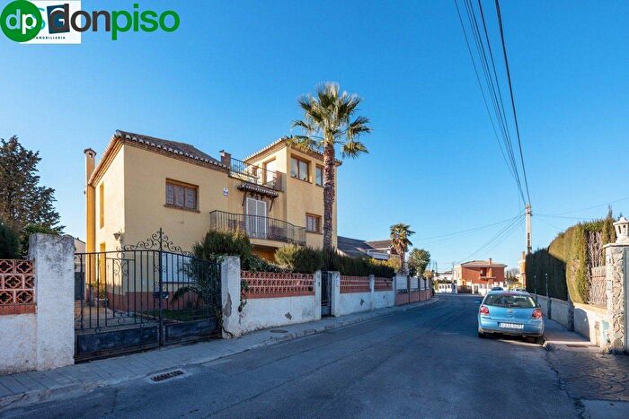 Casas en venta y pisos alquiler - 2