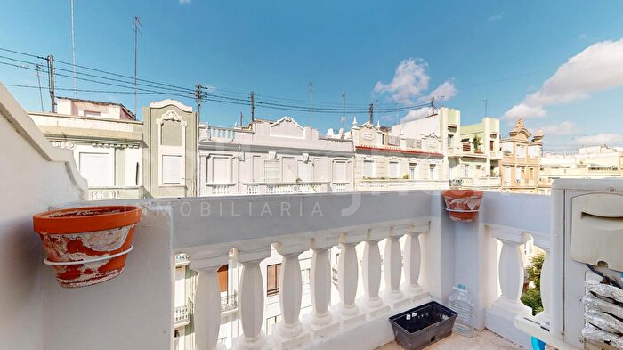 Casas en venta y pisos alquiler - 2