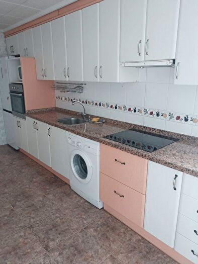 Casas en venta y pisos alquiler - 1