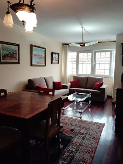 Casas en venta y pisos alquiler - 1