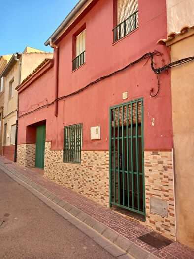 Casa en venta en Caudete, Albacete de 4 habitaciones