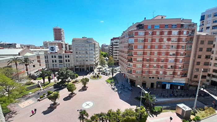 Casas en venta y pisos alquiler - 2