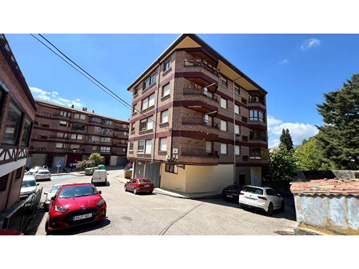 Casas en venta y pisos alquiler - 1