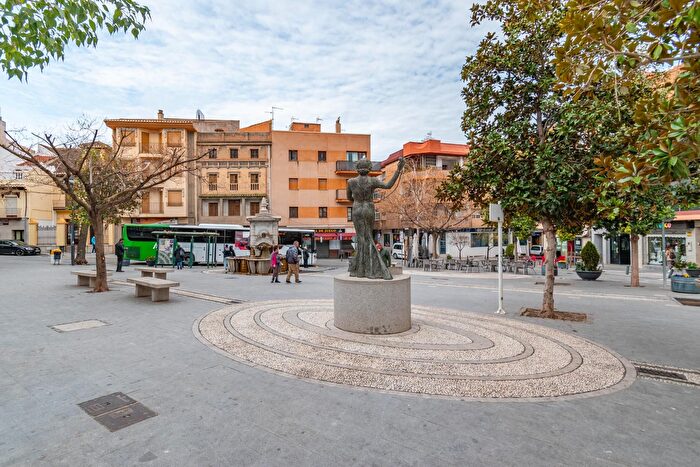 Casas en venta y pisos alquiler - 1