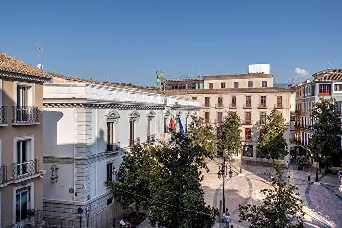 Casas en venta y pisos alquiler - 1