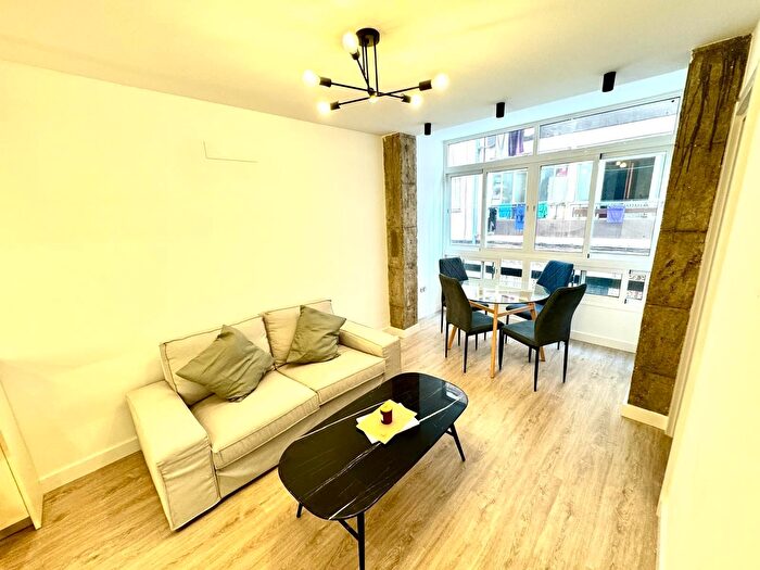 Casas en venta y pisos alquiler - 2