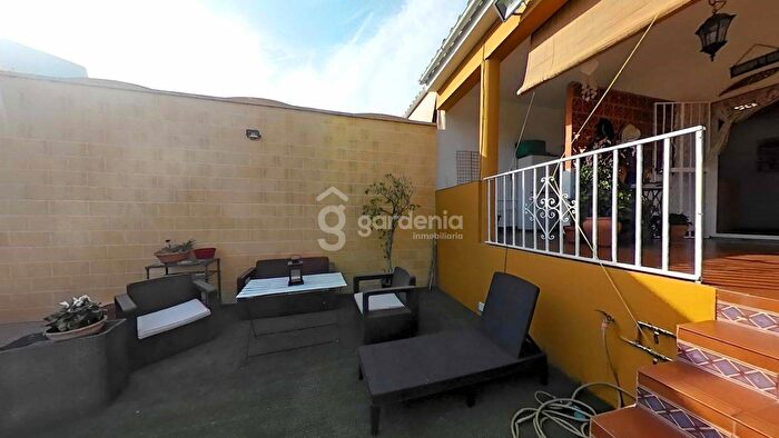 Casas en venta y pisos alquiler - 2